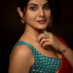 Smrity Sinha Instagram - U can’t go Back and change the Beginning, but u can Start Now & change the Ending 🤟🏻🌹 #smritysinha #instagram #instagood #pic Credits: Photographer @zingaderanjan Make up by @amigo_makeup Outfit by - @kleider.india Styled by - @ms_tanaya @_shambhaviiiiiiiiii_ @pinkvilla @voompla @viralbhayani @goosebumpscinema @goosebumpsent1 Mumbai, Maharashtra