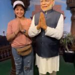 Smrity Sinha Instagram - Happy birthday to our Prime Minister @narendramodi ji🙏🏼 I took the pride to stand beside ur wax idle in @madamtussauds Singapore Jai Hind… Jai Bharat Madame Tussauds Singapore