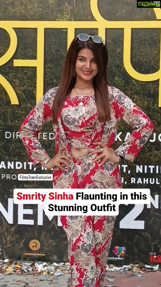 Smrity Sinha Instagram - Super Glamorous #SmritySinha Flaunting in this Stunning Outfit as she papped at #Musafiraa Poster Launch . . . . #smritysinha #SmritySinha #smritysinha_official #smritysinhaofficial