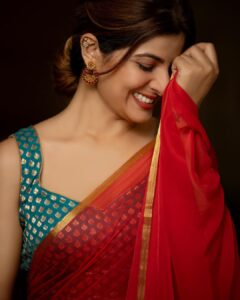 Smrity Sinha Instagram - U can’t go Back and change the Beginning, but u can Start Now & change the Ending 🤟🏻🌹

#smritysinha #instagram #instagood #pic 

Credits: 
Photographer @zingaderanjan 
Make up by @amigo_makeup
Outfit by - @kleider.india
Styled by - @ms_tanaya
@_shambhaviiiiiiiiii_

@pinkvilla @voompla @viralbhayani @goosebumpscinema @goosebumpsent1