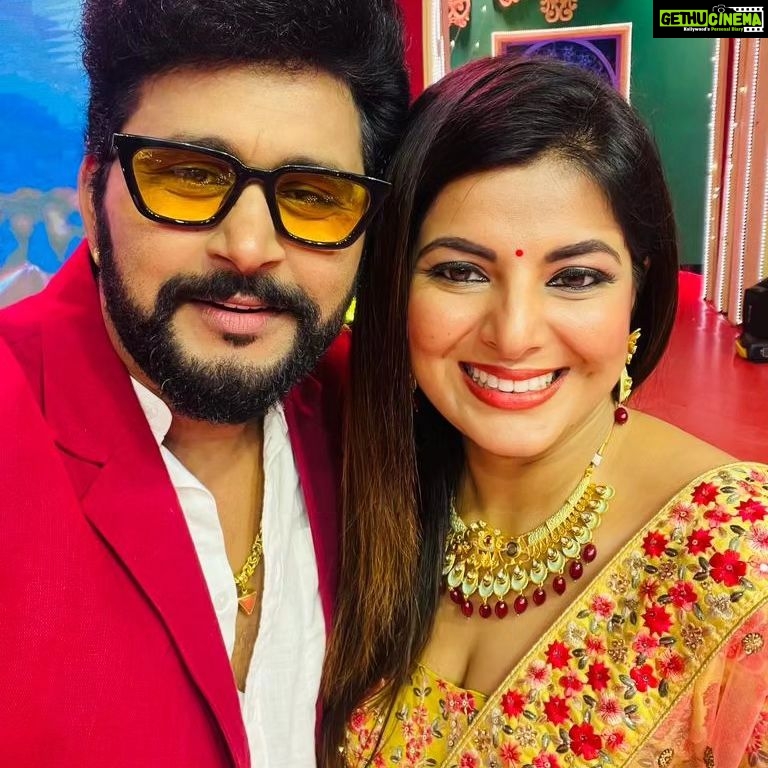 Smrity Sinha Instagram - ख़ूबसूरत सी हँसी वाली, शानदार अभिनेत्री स्मृती सिन्हा जी को जन्मदिन की करोड़ों करोड़ों शुभकामनाएं।