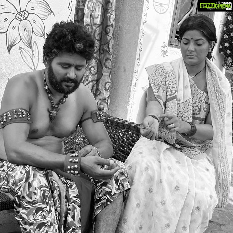 Smrity Sinha Instagram - ख़ूबसूरत सी हँसी वाली, शानदार अभिनेत्री स्मृती सिन्हा जी को जन्मदिन की करोड़ों करोड़ों शुभकामनाएं।