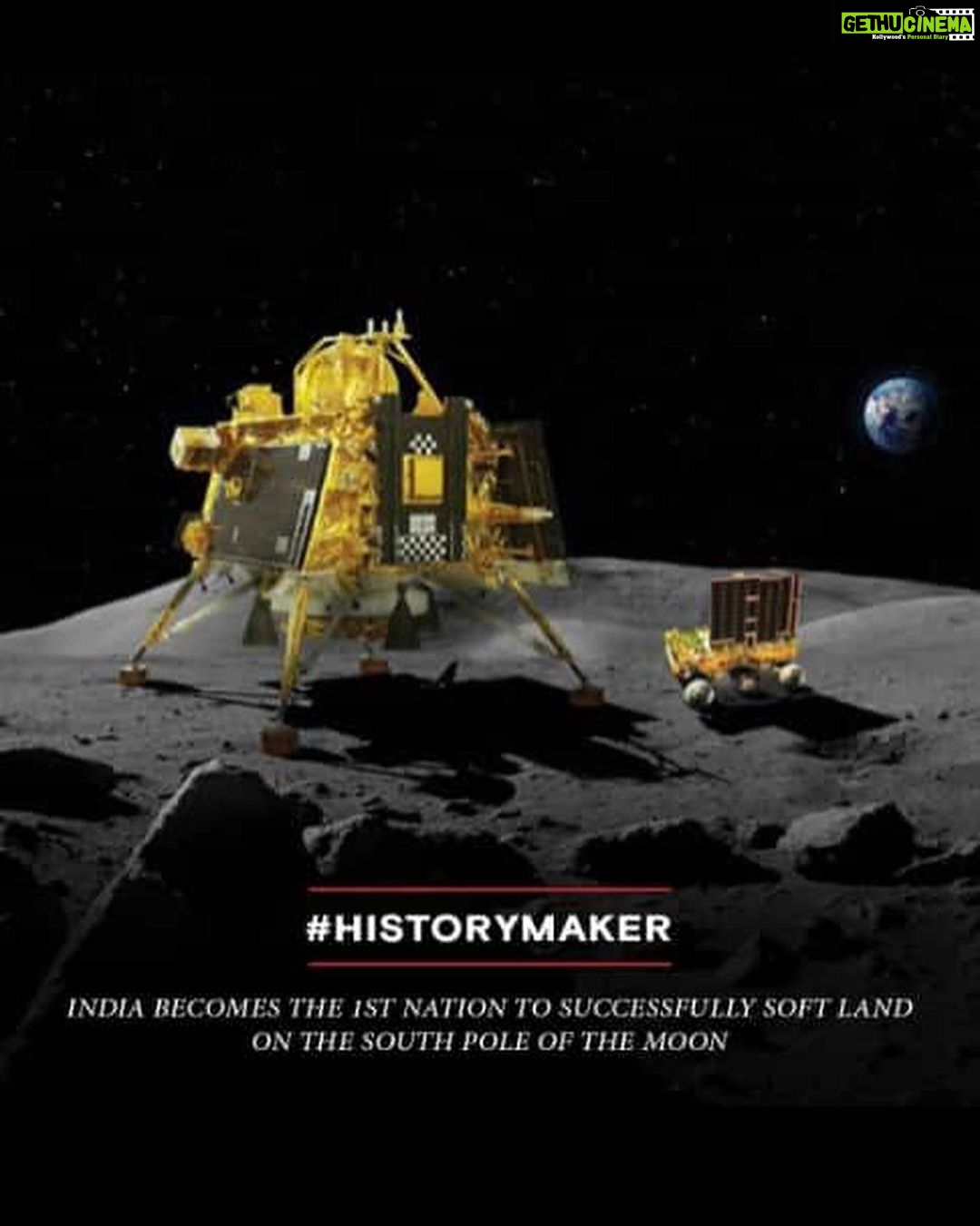Smrity Sinha Instagram - *CHANDRAYAAN 3 - Lander VIKRAM Successfully Lands on the southern Moon 🏆* *Big Achievement for our Country ✨* *मेरा देश महान 🇮🇳* Congratulations to @narendramodi ji @isro.in And every Indian 🇮🇳