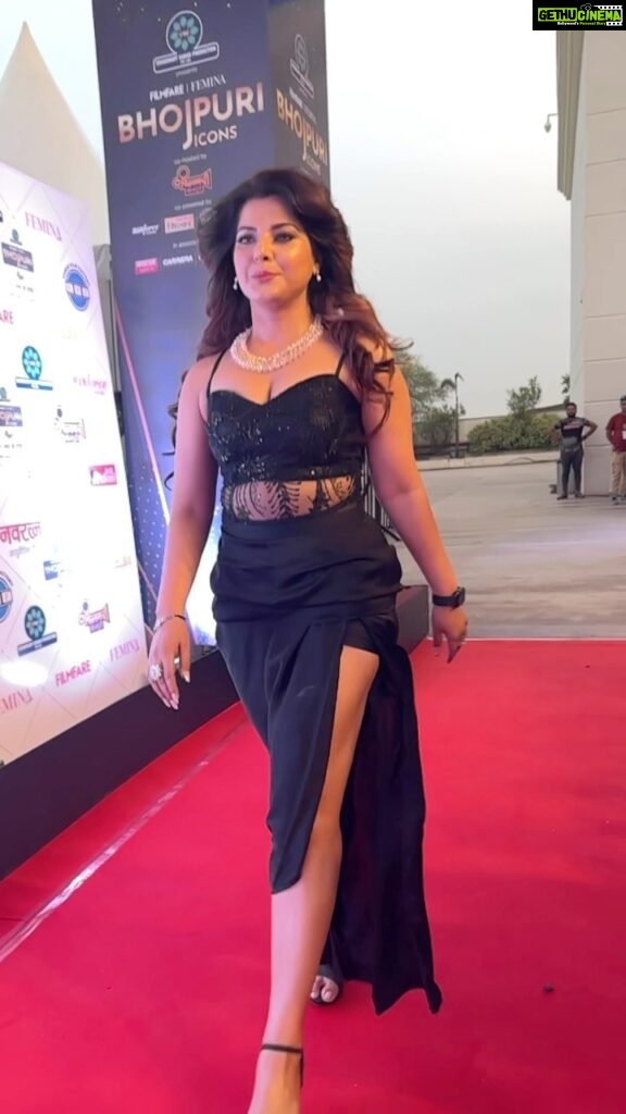 Smrity Sinha Instagram - 1st Filmfare Femina Bhojpuri Icon Awards 2023 Costume courtesy: Vidya Maurya #instagood #smritysinha #femina #filmfare #reelsinstagram @filmfare @filmfare_bhojpuri @feminaindia @filamchibhojpuri Ramada By Wyndham, Lucknow