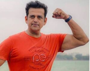 Smrity Sinha Instagram - Happy birthday to the ageless rock star @ravikishann ji
Mahadev Bless you with good health and prosperity 🎂🙏🏼