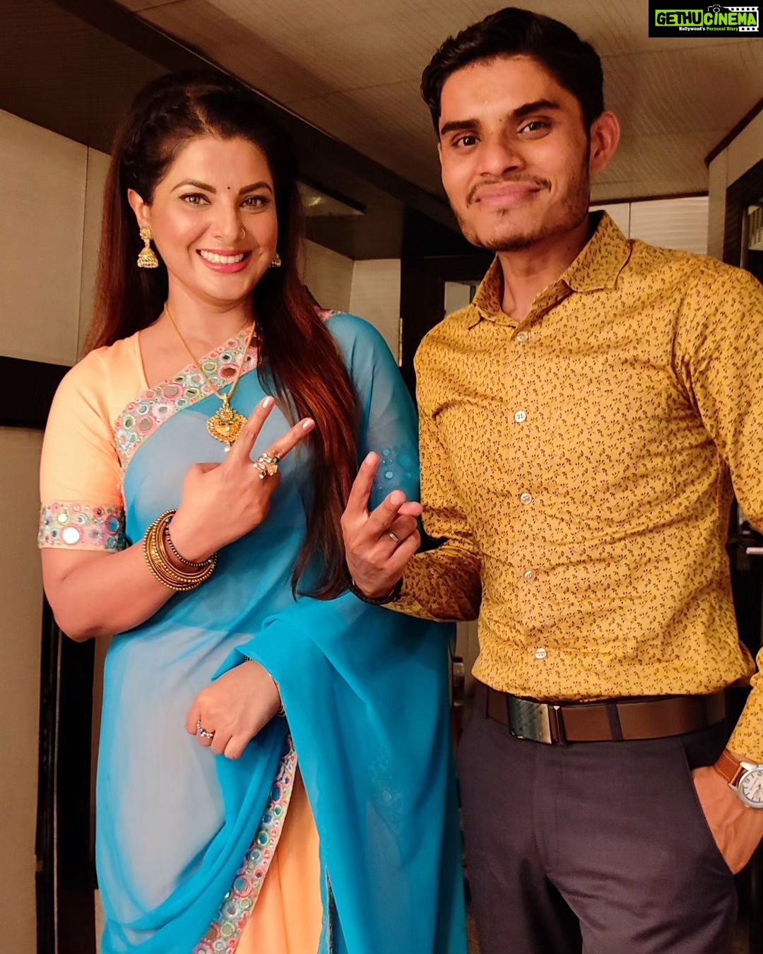 Smrity Sinha Instagram - Happy birthday and heartiest congratulations to Bhojpuri's the most beloved charming and prettiest actress Smriti Sinha jiππ May Mahadev and Matarani always bless you. May your every wish come true. Keep smiling like this and keep spreading your fireβ€οΈπ₯°ππ