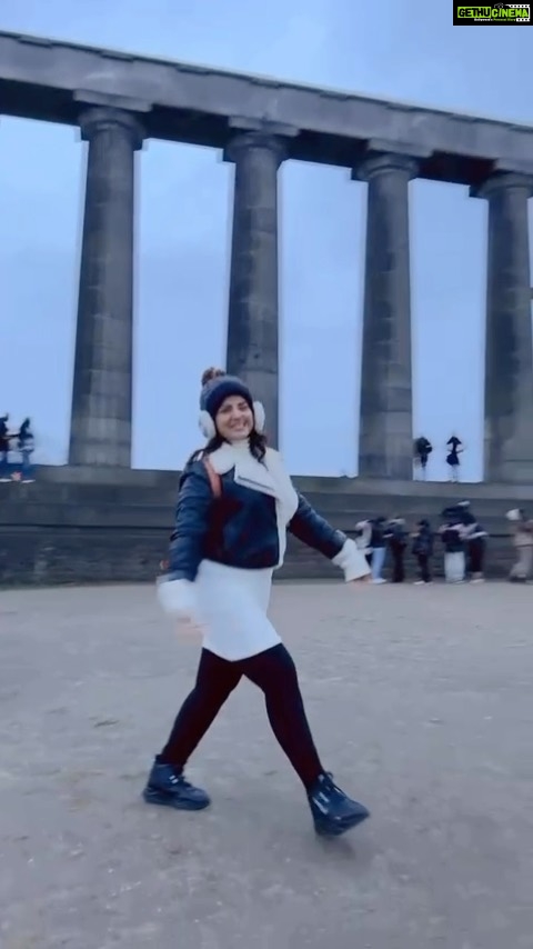 Smrity Sinha Instagram - It’s okay to live a life others don’t understand 🤟🏻 Calton Hill, Edinburgh, Scotland