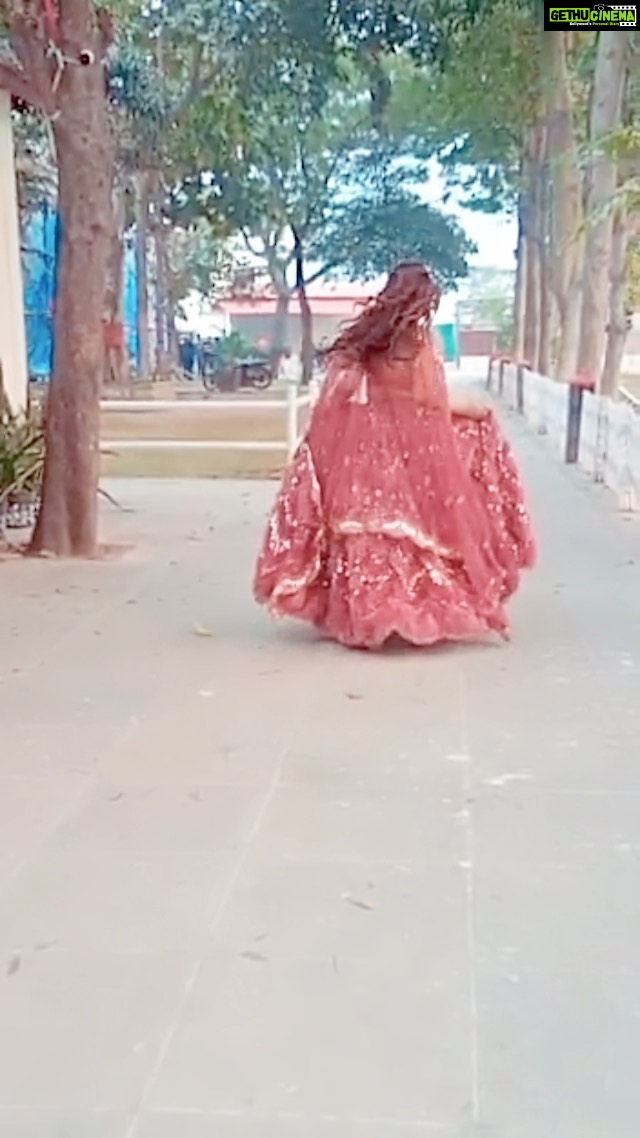 Smrity Sinha - 8.6K Likes - Happiness Follows a Happy Soul…💕 be happy always 💕
#ınstagood #smritysinha #reels