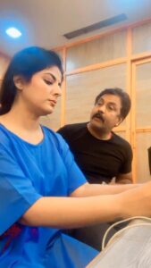 Smrity Sinha Instagram - Mere gharwalon ko nahi pata …🤫🫣😜🤪😂
#instagood #instagram #smritysinha #reels