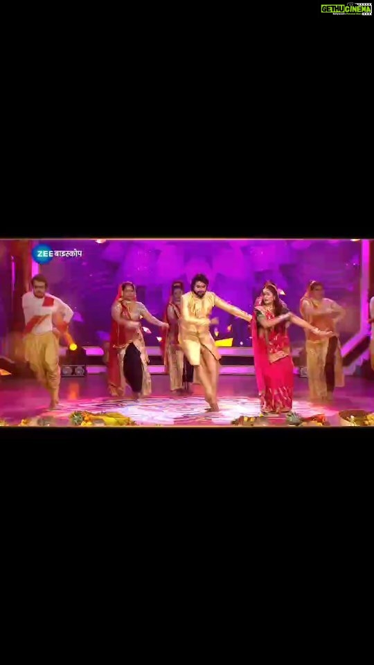 Smrity Sinha Instagram - #jaichhathimaayi aaj shaam 7 baje sirf #zeebiskope par. Dekhna na bhoolen sabse bade mahaparv ka sabse bada event. #nirahua #amrapali #pradeeppandeychintu #neelamgiri #smritysinha #anaragupta #ankushraja #gunjansingh #shrutirao #chandnisingh #mamtaraut #shardasinha #chhathmahaparv #chhathpuja #chhath #chhathpooja #chhath #chhathpuja #chhathmahaparv #zeeganga #chhathpuja #chhath #jaichhathimaiyaš #bhojpuri #bhojpurireels