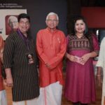Sneha Sreekumar Instagram – കലാമണ്ഡലം പ്രഭാകരൻ മാഷിന് കേന്ദ്ര സംഗീതനാടക അക്കാദമിയുടെ അമൃത് പുരസ്‌കാരം ലഭിച്ചതിന്റെ ഭാഗമായി കലാമണ്ഡലത്തിൽ നടന്ന അനുമോദന ചടങ്ങിൽ നിന്ന്…… ഓട്ടൻതുള്ളലിനു ആദ്യമായാണ് കേന്ദ്രതലത്തിൽ ഒരു അംഗീകാരം ലഭിക്കുന്നത്.. ഈ നേട്ടം കലാകേരളത്തിന് അഭിമാനം ആണ്.. മാഷിന്റെ ശിഷ്യആവാൻ കഴിഞ്ഞത് അഭിമാനവും ഭാഗ്യവും ആയി കാണുന്നു ❤️❤️❤️
Pic : @pradeeppudhussery
