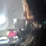 Sneha Ullal Instagram - Those simple coffee/tea conversations.. Keep it alive.It matters.#snehaullal #teatime #coffeetime #takeasip
