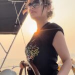 Sneha Ullal Instagram - Yesterday, I embarked on the voyage of sailing. I learned that the boat finds its course through the intricate dance of wind and water. The act of steering, while essential remained secondary when engines fall silent, leaving us in the hands of wind and water as our true navigators. 🛥️ 🚤 Experience sailing with @india_boats right here in Mumbai. #snehaullal #sailinginstagram #boatsinmumbai #booknow #anniversary #birthday #proposal #sundown #sealife Gateway of India ,Mumbai