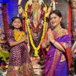Sneha Wagh Instagram – ✨ Ashtami ✨
.
.
.
@_world_of_myra_official 
@shwetavaikul 
.
.
.
#myravaikul #worldofmyra #pari #aaheparitardontworry #worldofmyraofficial #neerja #neerjaeknayipehchaan #navratri #ashtami #navratri2023 #ssnehawagh #sarangesneha #snehawagh #lalbaughchimata #japachidevi