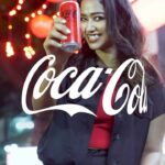 Sohini Sarkar Instagram - The two famous food hubs of the city - China Town & Sodepur, are lined with iconic food joints, serving the most delicious dishes the city is known for. And what happens when a foodie like me goes for a food walk through these lanes? Food, fun, and a grand feast for sure! Thanks to @cocacola_india , I got the chance to tag along with foodies as we went on a Food Walk enjoying the most popular delicacies with the perfect partner - chilled Coke! Here’s a glimpse of all the fun we had!