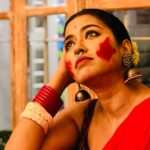 Sohini Sarkar Instagram - শীতকাল কবে আসবে ? #today #durgapujo2023 #festival #red #october 📷🍁🎼🎶🎶