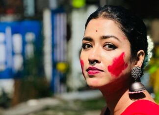 Sohini Sarkar Instagram - শীতকাল কবে আসবে ? #today #durgapujo2023 #festival #red #october 📷🍁🎼🎶🎶