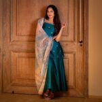 Sonakshi Sinha Instagram - This season, bring in the festive spirit through fashion that's as unique as you are, with Lifestyle stores. From traditional classics to stunning contemporary looks, elevate your style with the finest festive ensembles, crafted to add a magical touch to your celebrations. Celebrate the joy of dressing up, only at Lifestyle. Visit your nearest store or shop online at lifestylestores.com. Get 10% instant discount with HDFC credit cards & EasyEMI in stores.* *T&C apply #Lifestyle #CelebrateYourFestiveStyle #FestiveCollection #StylesForEveryYou