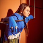 Sonakshi Sinha Instagram - This shoot happened at like 12 am after a whole day of insane travel… all because my team is the BEST!!!!! Love u guys - @themadhurinakhale @heemaadattaani @tarangagarwalofficial @deepaliw16 @nupuragarwal__