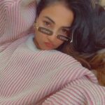 Sonal Chauhan Instagram - MalMal Dekha ??? What do you think ? Nahin Dekha to link is in my bio 🩷🩷🩷 #sonalchauhan #sonalchauhanreels #love #malmal #bpraak #jaani #trending #reels