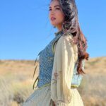 Sonal Chauhan Instagram - What is your fav line from our song MalMal ? #malmal ♥️ . . . . . . . . . . . . . 📸 @parinaparekh #ॐ #sonalchauhan #malmal #trending #love #bpraak #jaani #lovesongs #monday