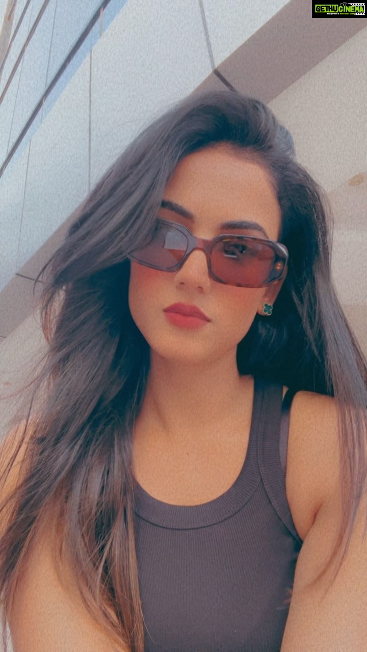 Sonal Chauhan Instagram - What your fav line from our song MalMal #malmal . . . . . . . . . . . . . #sonalchauhan #malmal #trending #reels #love sonalchauhanreels #bpraak #jaani
