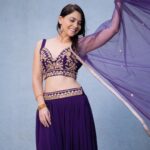 Sonalee Kulkarni Instagram - Day - 8 of #navratri 💜 #navratricollection by @puja.patelll Photo by @trilogy_works Assistant @tejas_sarjine #HappyNavratri #sonaleekulkarni #navratrispecial #marathimulgi #colouroftheday #navratri2023 #cotd #purple #colour #color