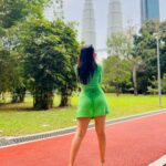 Sonalee Kulkarni Instagram - Standing tall …. 👠 not me, the tallest twin towers in the world baba! Exploring #kualalumpur in my first #travelogue on my @youtube channel. Episode out now LINK IN BIO #sonaleekulkarni #malaysia #travelblogger #travelphotography #storyteller #traveldiaries KLCC, Petronas Towers, Kuala Lumpur, Malaysia