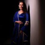 Sonalee Kulkarni Instagram - Day 4 - #navratri 💙 #navratricollection by @puja.patelll Photo by @trilogy_works Assistant @tejas_sarjine #HappyNavratri #sonaleekulkarni #navratrispecial #marathimulgi #colouroftheday #navratri2023 #cotd #blue #royalblue #colour #color