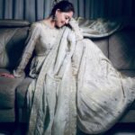 Sonalee Kulkarni Instagram - नवरात्री ची दुसरी माळ .,. 🪽🕊️🤍🦢🐚 #navratricollection by @puja.patelll #HappyNavratri #sonaleekulkarni #navratrispecial #marathimulgi #colouroftheday #navratri2023 #cotd #white #colour #color