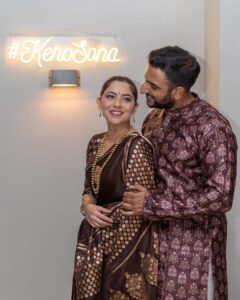 Sonalee Kulkarni Instagram - 🎆 🧨Dubai is always Diwali ready💥🎇 

#happypadwa #शुभपाडवा #padwa 🪔
#sari #saree #brown #silk @devatithi
#photographer @yashkaklotar #camera 
#dubai #dubailights #bright #skyline 
#sonaleekulkarni #kunalbenodekar