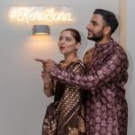 Sonalee Kulkarni Instagram – 🎆 🧨Dubai is always Diwali ready💥🎇 

#happypadwa #शुभपाडवा #padwa 🪔
#sari #saree #brown #silk @devatithi
#photographer @yashkaklotar #camera 
#dubai #dubailights #bright #skyline 
#sonaleekulkarni #kunalbenodekar Dubai, United Arab Emirates
