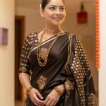 Sonalee Kulkarni Instagram – पाडवा in the new होम 🏡 

🪔शुभ पाडवा 🪔
#happydadwa 🙏🏻

#saree @devatithi 
#Photography @yashkaklotar 
#sonaleekulkarni #marathimulgi 
#dubai #diwali #happydiwali #love
#diwalispecial #brown #chocolate #sari Dubai, United Arab Emirates