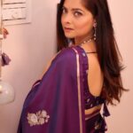 Sonalee Kulkarni Instagram – The dressing up season is here and 
I’m wrapped in this beautiful purple 
Sari with love by @ranreet_official 💜 

Photography @jiten_03 💜

#sonaleekulkarni #purple #silk #sari #love #marathimulgi #diwali #festival Mumbai – मुंबई