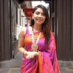 Sonalee Kulkarni Instagram - Full episode OUT NOW on my YOUTUBE CHANNEL LINK IN BIO #ganpatibappamoraya #mangalmurtimorya @youtube @youtubeindia #sonaleekulkarni #marathimulgi #marathi #bappamorya Filming, Production skills & Editing : @akhilkulkarni_gg @manoj___halande Managed by @aanurag3 @_its_just_shital_ @chinchwad.devasthan @morya_gosavi__mandir_chinchwad मंगलमुर्ती वाडा चिंचवडगांव
