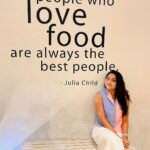 Sonalee Kulkarni Instagram - Food in #Penang depicts its diversity… Ethnic, cultural, regional 🍝 A fusion of #indian #malay #chinese 🍜 Here’s a special episode just about the food in #georgetown taking you through a #foodtour exploring #streetfood and the famous #foodmuseum which showcases its history and evolution. Do watch it on my YouTube channel. OUT NOW - LINK IN BIO #sonaleekulkarni #travelogue #food #penang #nyounya #indian #malaysian #southeastasian #southeastasianfood Filming @kb_keno Editing : @akhilkulkarni_gg @manoj___halande Managed by @aanurag3 @_its_just_shital_ Outfit by @aciddresses styled by @sshorewala Wonder Food Museum Penang