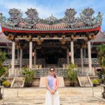 Sonalee Kulkarni Instagram – पौर्वात्य संस्कृतींच्या मिश्रणासाठी #Malaysia मध्ये प्रसिद्ध असलेले #PenangIsland प्रमुख आहे.
त्याच्या राजधानी #GeorgeTown मधील
#Unescoworldheritage sights, museums आणि बरंच काही पाहा..

माझ्या नवीन #Travelogue भागात – 
LINK IN BIO 🔗

Shot by @kb_keno 
Editing : @akhilkulkarni_gg 
@manoj___halande 
Managed by @aanurag3 @_its_just_shital_ 

#penang #sonaleekulkarni @youtube @youtubeindia Penang, Malaysia