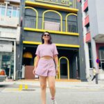 Sonalee Kulkarni Instagram - Showcasing some #graffiti #streetart #artworks of the street in #kualalumpur #malayasia and this chic outfit by @aciddresses styled by @sshorewala TRAVELOGUE is OUT now LINK in BIO #sonaleekulkarni #malaysia tour! @youtube @youtubeindia #youtube Pik Wah Cafe 碧华楼 - 茨厂街 Petaling Street