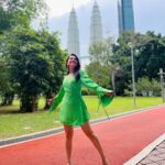 Sonalee Kulkarni Instagram - Standing tall …. 👠 not me, the tallest twin towers in the world baba! Exploring #kualalumpur in my first #travelogue on my @youtube channel. Episode out now LINK IN BIO #sonaleekulkarni #malaysia #travelblogger #travelphotography #storyteller #traveldiaries KLCC, Petronas Towers, Kuala Lumpur, Malaysia