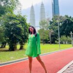 Sonalee Kulkarni Instagram - Standing tall …. 👠 not me, the tallest twin towers in the world baba! Exploring #kualalumpur in my first #travelogue on my @youtube channel. Episode out now LINK IN BIO #sonaleekulkarni #malaysia #travelblogger #travelphotography #storyteller #traveldiaries KLCC, Petronas Towers, Kuala Lumpur, Malaysia