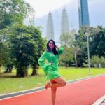 Sonalee Kulkarni Instagram - Standing tall …. 👠 not me, the tallest twin towers in the world baba! Exploring #kualalumpur in my first #travelogue on my @youtube channel. Episode out now LINK IN BIO #sonaleekulkarni #malaysia #travelblogger #travelphotography #storyteller #traveldiaries KLCC, Petronas Towers, Kuala Lumpur, Malaysia