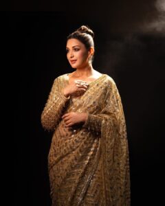 Sonali Bendre Instagram - Glitz, glam, all for the gram! ✨