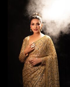 Sonali Bendre Instagram - Glitz, glam, all for the gram! ✨