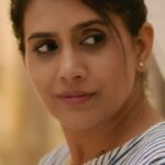 Sonali Kulkarni Instagram - घेशील तू हात हातामधे… तो हात माझा असावा… सादर आहे गाणे 'काही म्हणा माझा गुन्हा' गाणे पहा इथे: LINK IN BIO #KahiMhanaMazaGunha #ShortAndSweet #ShortAndSweetInCinemas3November #ShubhamProduction @shubham.production_ Presents #SshortAndSsweet Produced by: @payalkadam, @v_v_v_ins Directed By: @ganeshkadam Story-Screenplay-Dialogue by: @swapnilbarskar.26 Starring: @sonalikul, @harshad_atkari, @rasika123s, @shridharwatsar, #AjitBhure, @onkarbhojane_, @alamothashana Music: @santoshmulekarmusic Singer: @aanandijoshi Lyricist: @mangeshkangane DOP: @jrahul11 EP: @hemant.panchal.28 Editor: @deepak_marou Associate Director: @ajaygopinathsartape Sound: #SuryakantMagdum Di: #PrasadDigitalLabs Di colorist: @santy19_77 Di Production Head: @arvind.k.singh.716 Hair & Make up: @zala6886 Costume Designer: @neha148in Art Director: #AnantSutar Sound Design & Mix - Suryakant Magdum Publicity Design: @mantraa_luminosity VFX: @prashantmahanta VFX Agency: @mettacreations06 English subtitles - @instantshiva Visual Promotions: @vishalbate, @dakhkhan_studio PR: @amrutamane48, #AvadumberEntertainments Digital Marketing: @ashmikitilekar @teamsocialtime