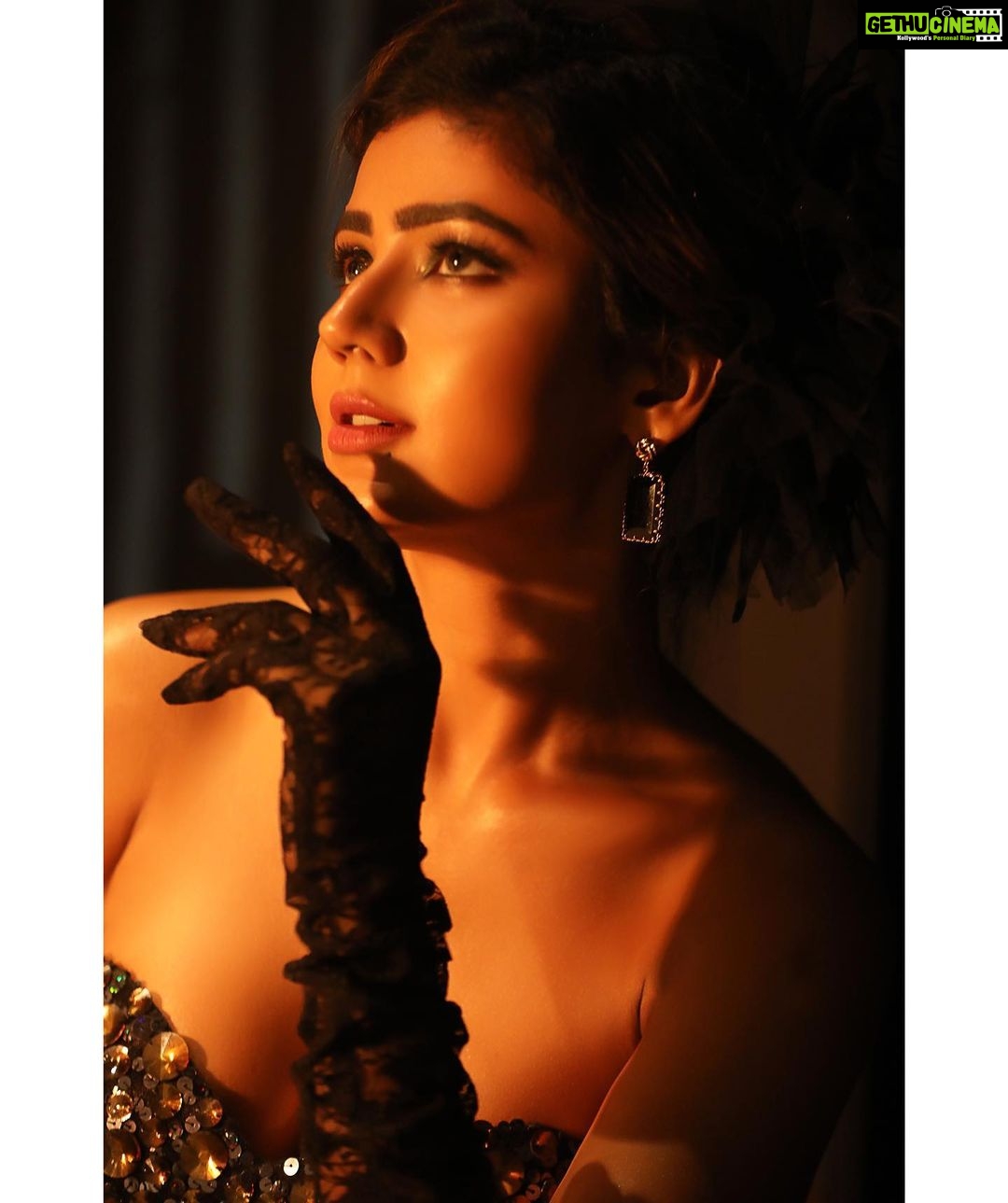 Soniya Bansal Instagram - One of the happiest moments in life is when you find the courage to let go of what you can't change. #soniyabansal
