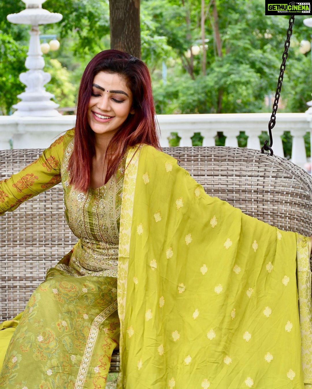 Soniya Bansal Instagram - Life is much better when you are living in the present