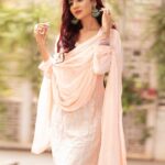 Soniya Bansal Instagram - The beauty of a woman is not in the clothes she wears, the figure that she carries or the way she combs her hair. The beauty of a woman must be seen from her eyes because that is the doorway to her heart, the place where love resides. . . . . . . . . . . . #travel #photography #fashionstyle #soniyabansal #soniyabansal #actress #model #fashion #instagram #internationalmodel #actress #soniyabansal #lifestyle #indianlook #Soniyabansal