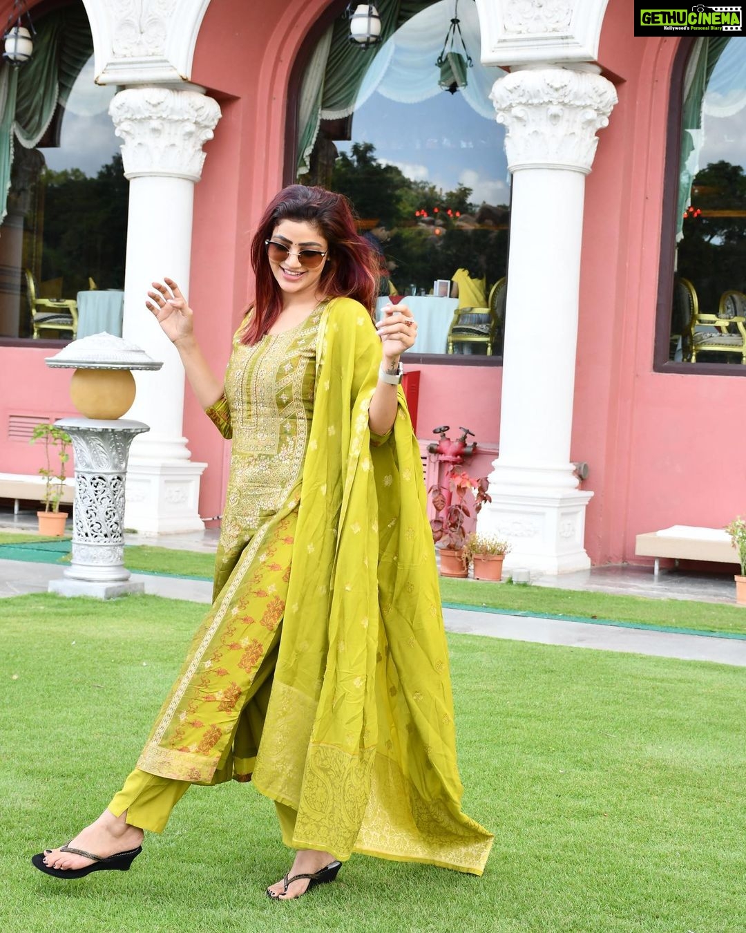 Soniya Bansal Instagram - Life is much better when you are living in the present
