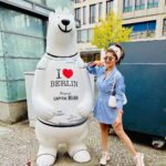 Soniya Bansal Instagram - In the end we discover that to love and let go can be the same thing. To love and be loved is to feel the sun from both sides Berlin, Germany