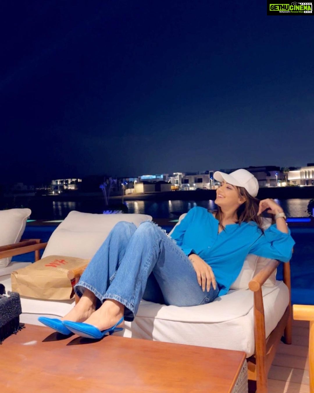 Soniya Bansal Instagram - PEOPLE OFTEN REFER TO DUBAI AS THE HONG KONG OF THE GULF, BUT IT'S REALLY MORE LIKE VEGAS! . #travelphotography #fashionstyle #soniyabansal #soniyabansal #actress #model #fashion #instagram #internationalmodel #actress #soniyabansa #lifestyle#soniyabansal United Arab Emirates